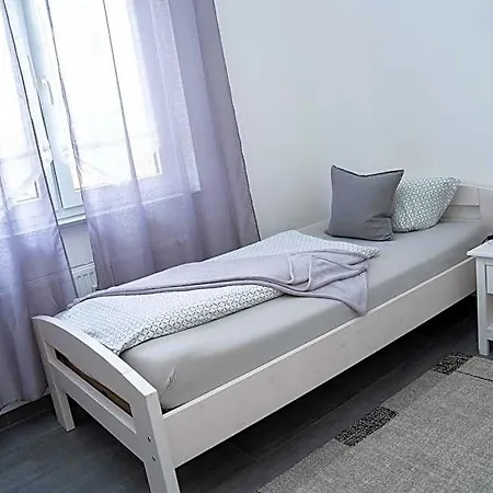 Schenk Hotel 2*